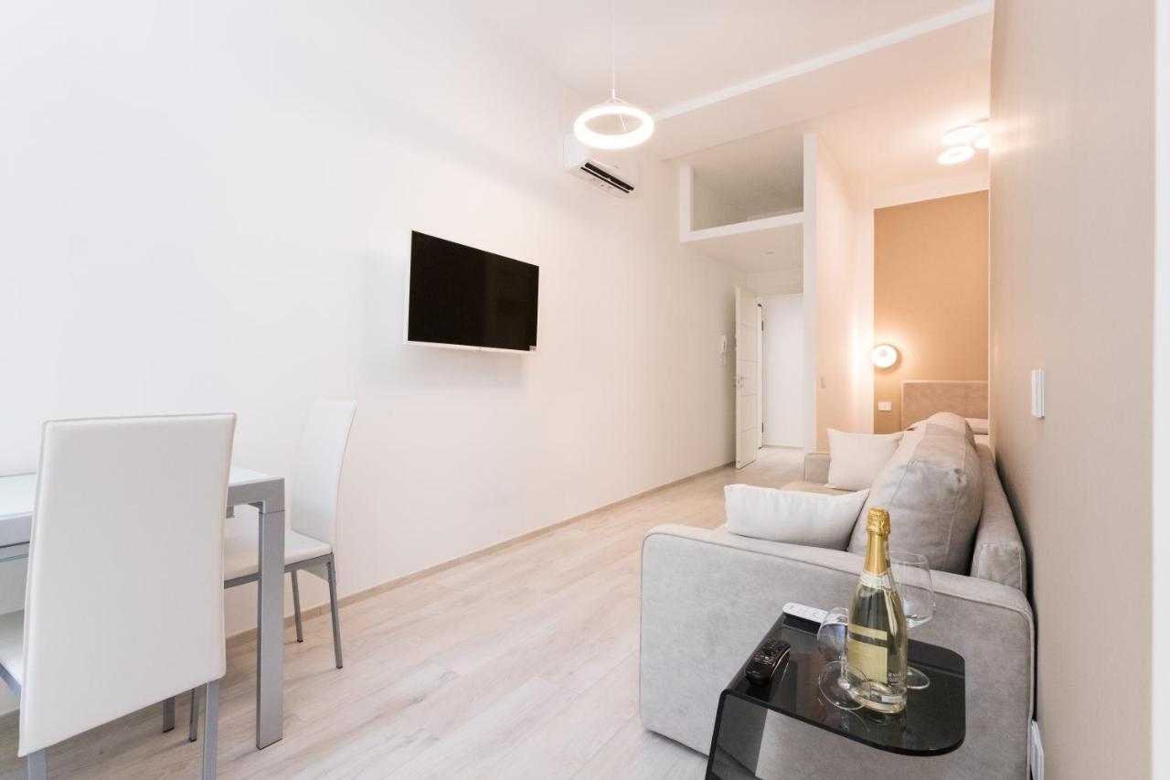 Magnoliaapartments - 18A Visconti Duomo ميلان المظهر الخارجي الصورة