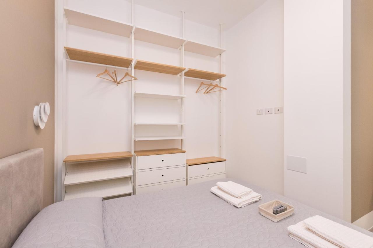 Magnoliaapartments - 18A Visconti Duomo ميلان المظهر الخارجي الصورة